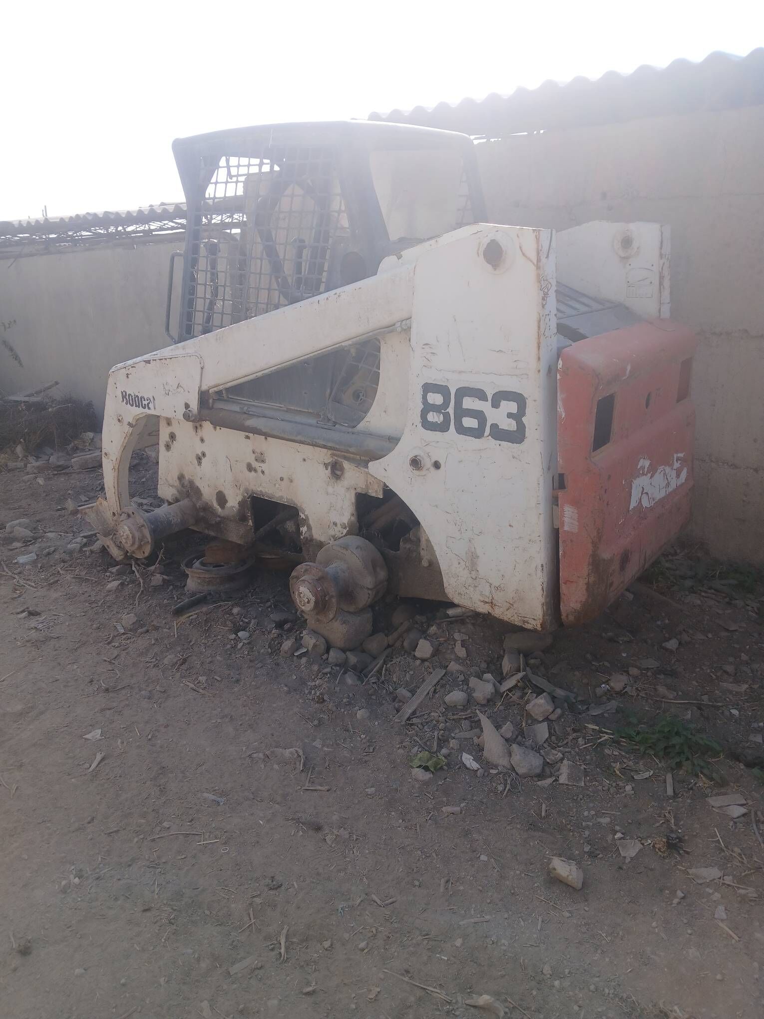 bobcat 15 000 TMT - Ýaşlyk - img 1