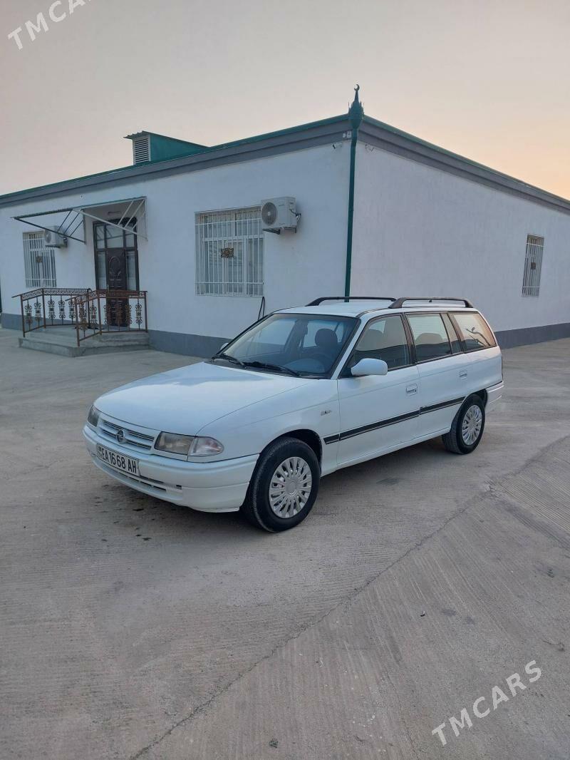 Opel Astra 1993 - 36 000 TMT - Bäherden - img 3