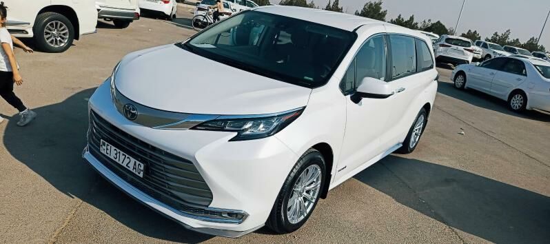 Toyota Sienna 2021 - 478 000 TMT - Ашхабад - img 2
