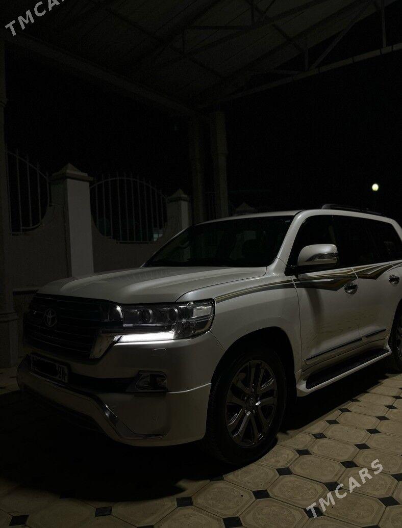 Toyota Land Cruiser 2011 - 1 097 000 TMT - Türkmenbaşy - img 2