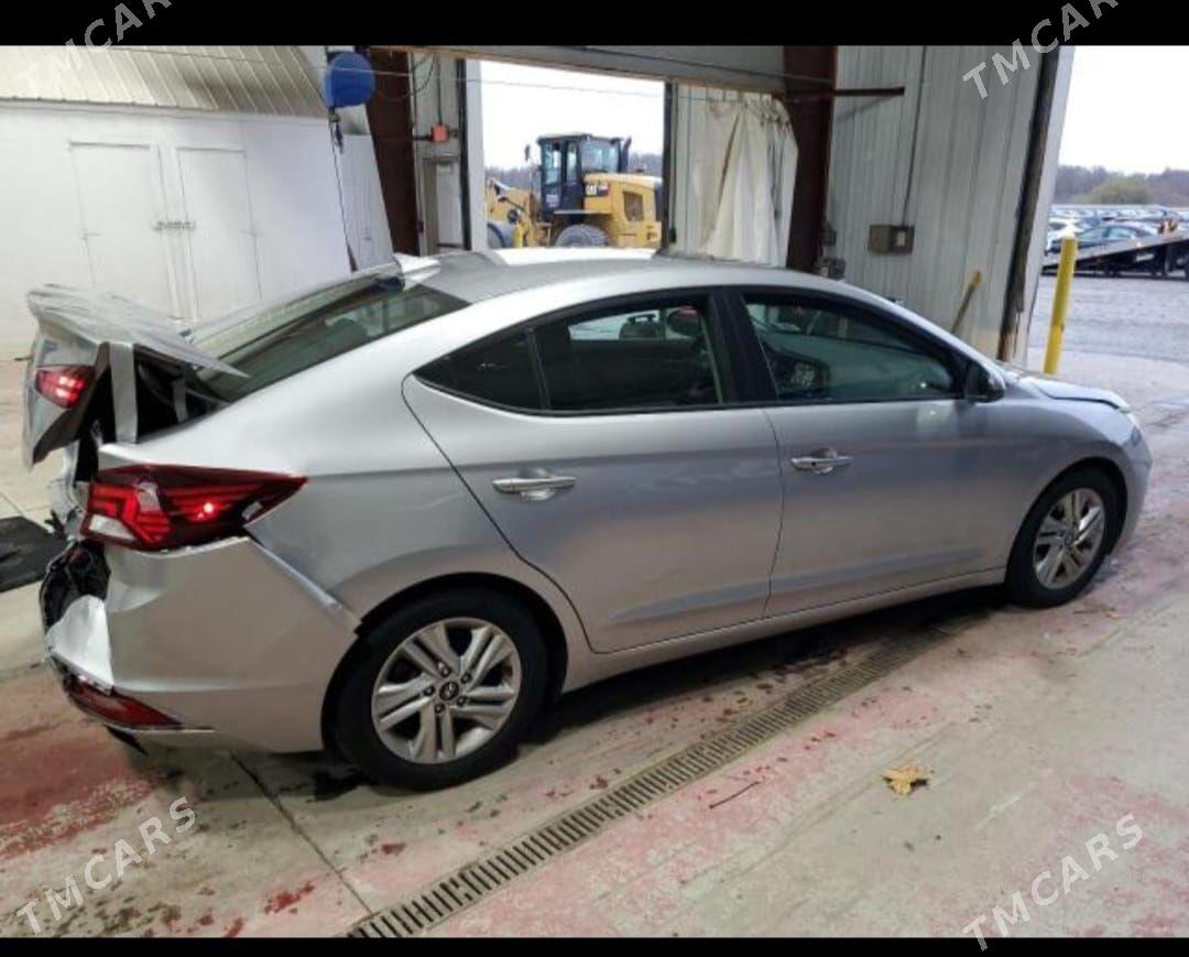 Hyundai Elantra 2020 - 240 000 TMT - Гарадамак - img 8