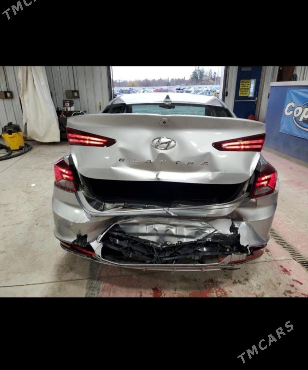 Hyundai Elantra 2020 - 240 000 TMT - Гарадамак - img 6