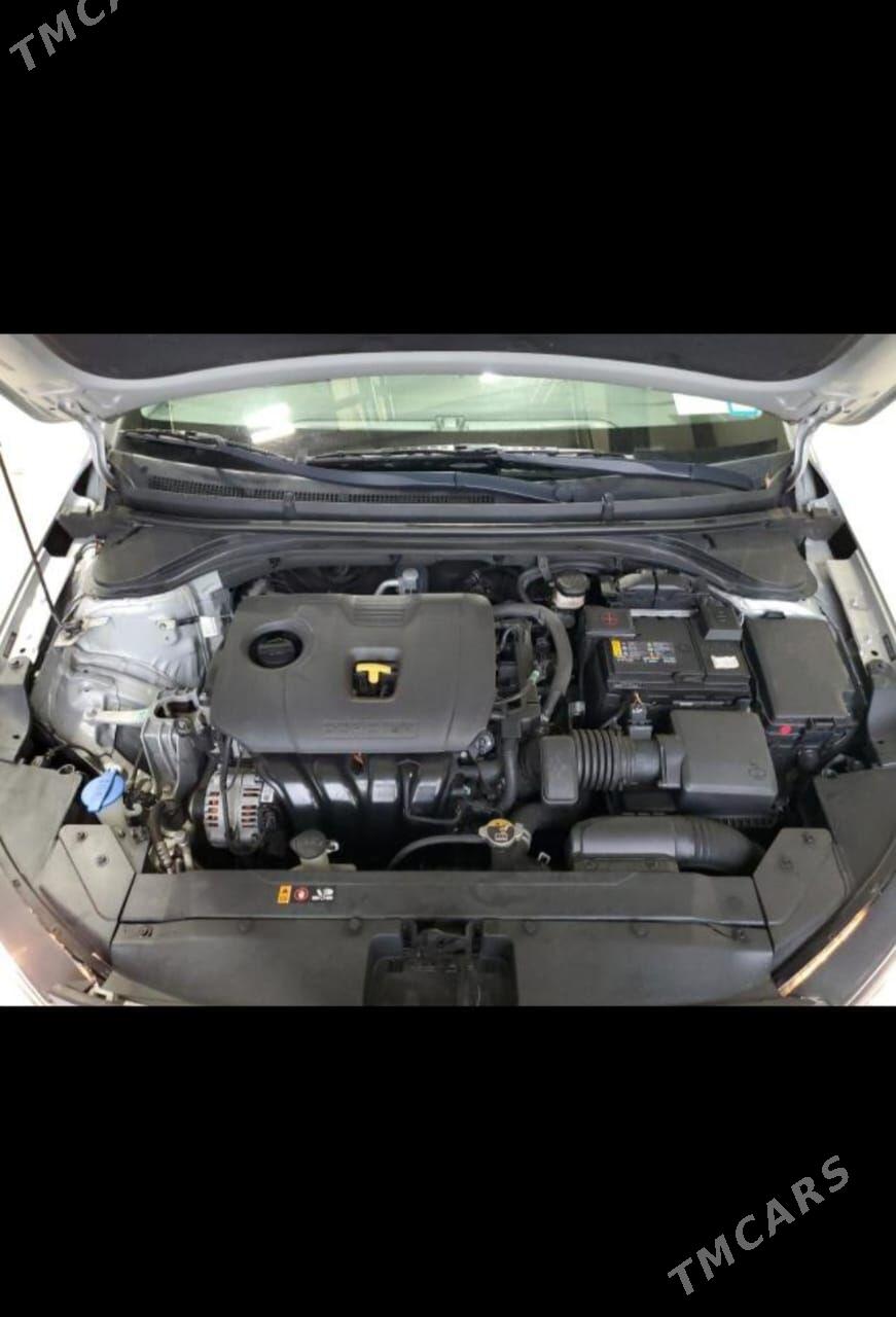 Hyundai Elantra 2020 - 240 000 TMT - Гарадамак - img 9