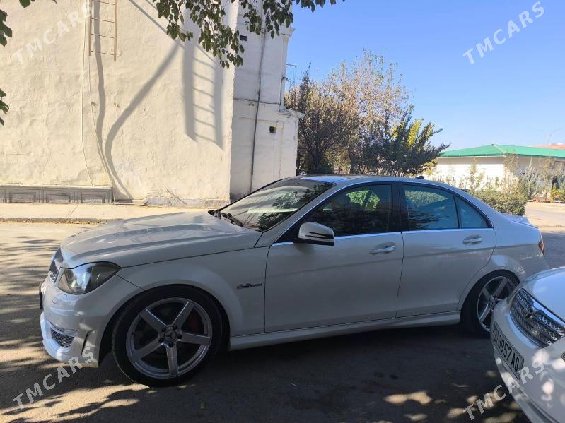 Mercedes-Benz C300 2009 - 176 000 TMT - Ашхабад - img 2
