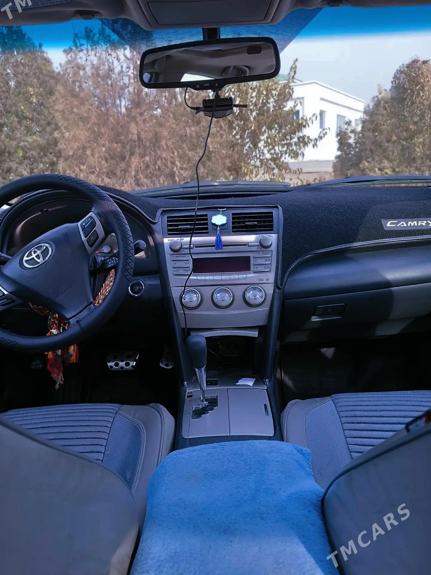 Toyota Camry 2011 - 220 000 TMT - Губадаг - img 2