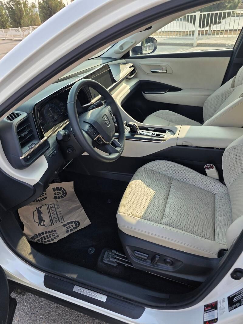 Toyota Crown 2023 - 740 000 TMT - Aşgabat - img 5