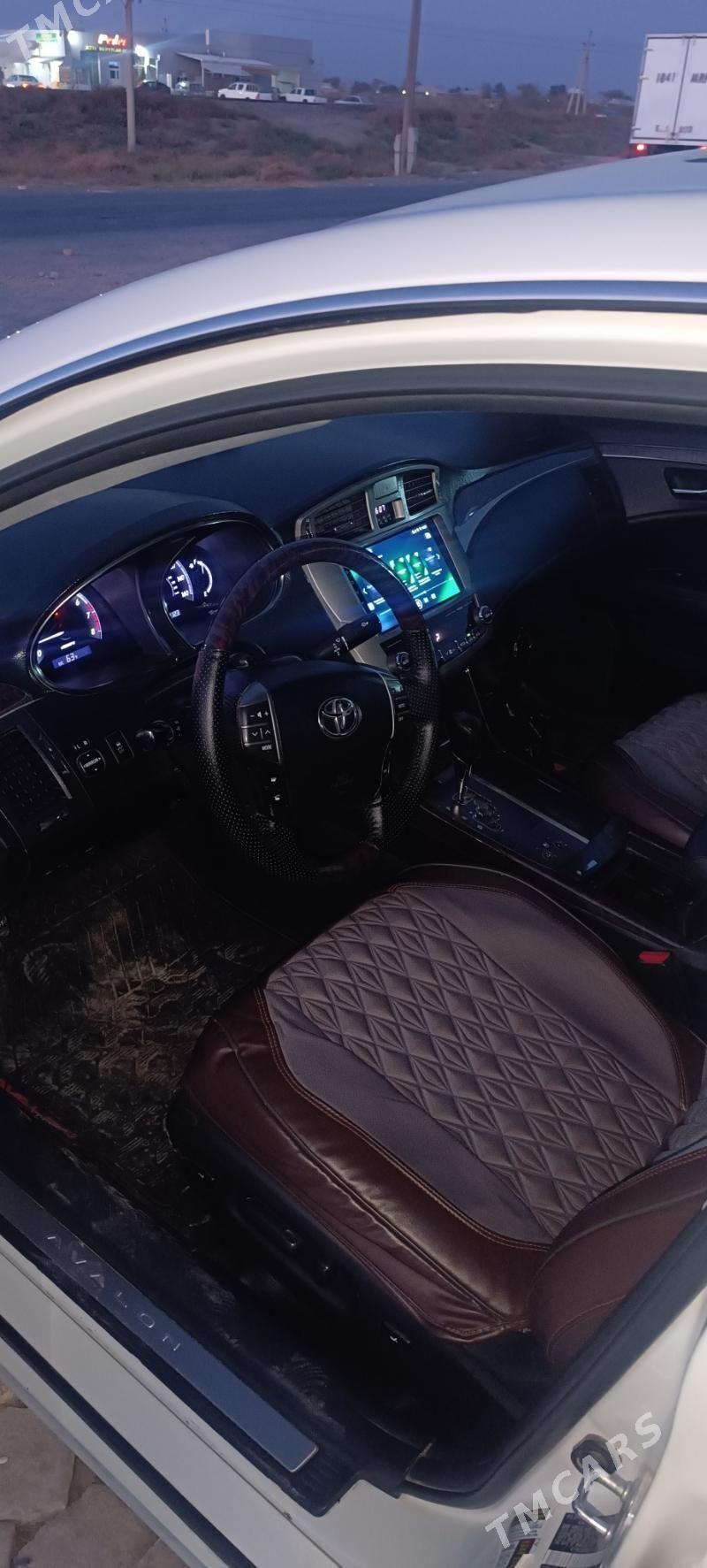 Toyota Avalon 2011 - 260 000 TMT - Байрамали - img 4