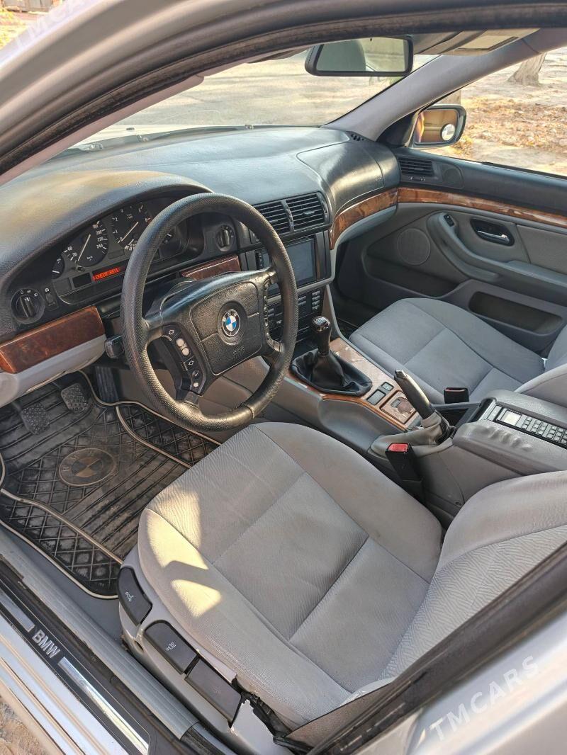 BMW E39 1998 - 82 000 TMT - Balkanabat - img 6