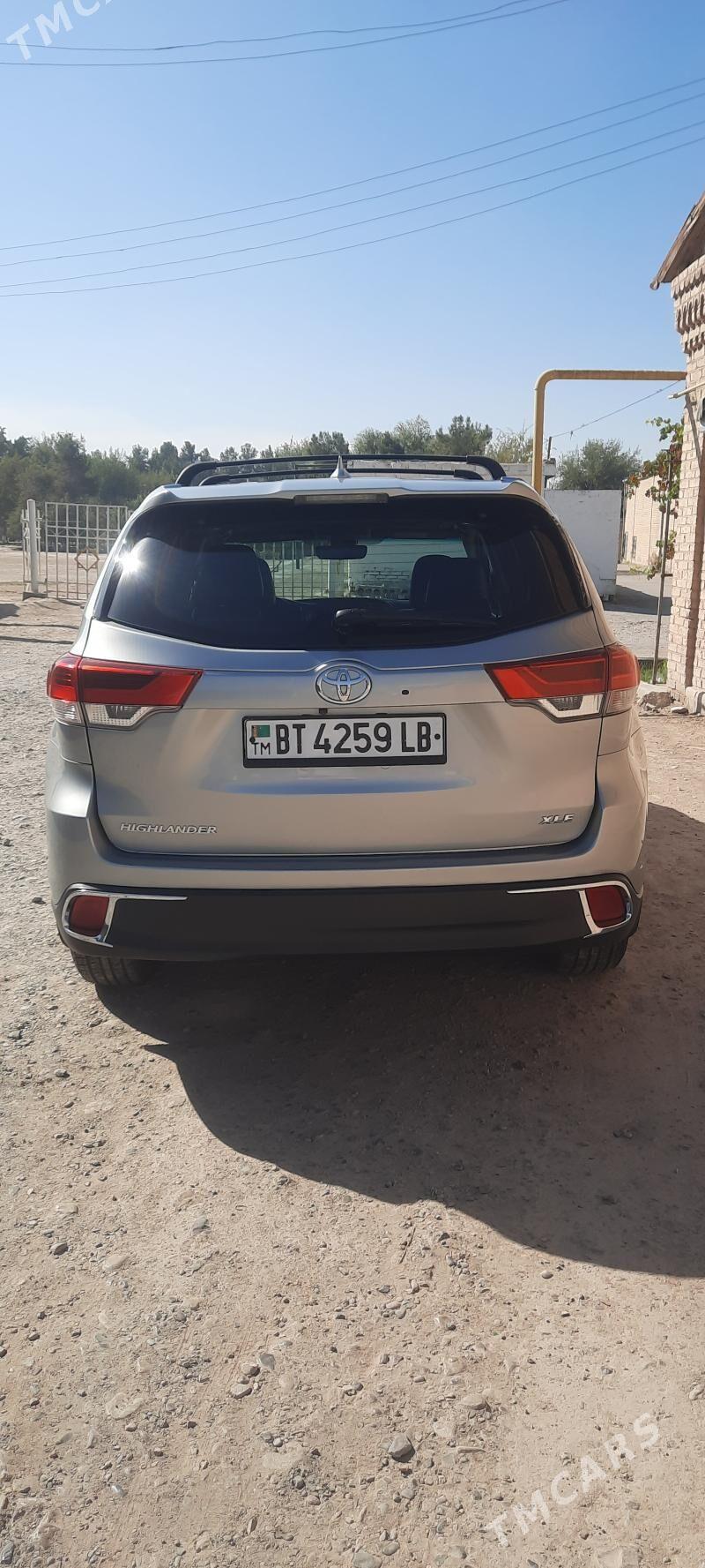 Toyota Highlander 2017 - 450 000 TMT - Туркменабат - img 5