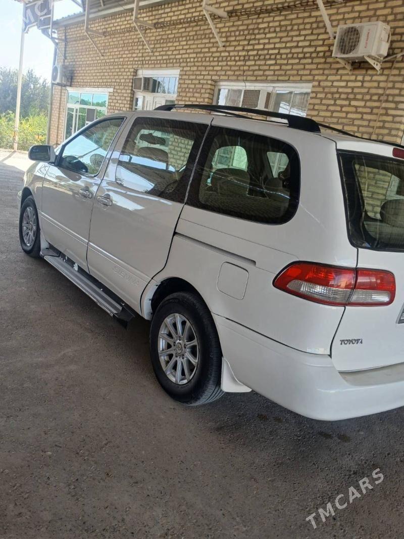 Toyota Sienna 2002 - 165 000 TMT - Мары - img 4