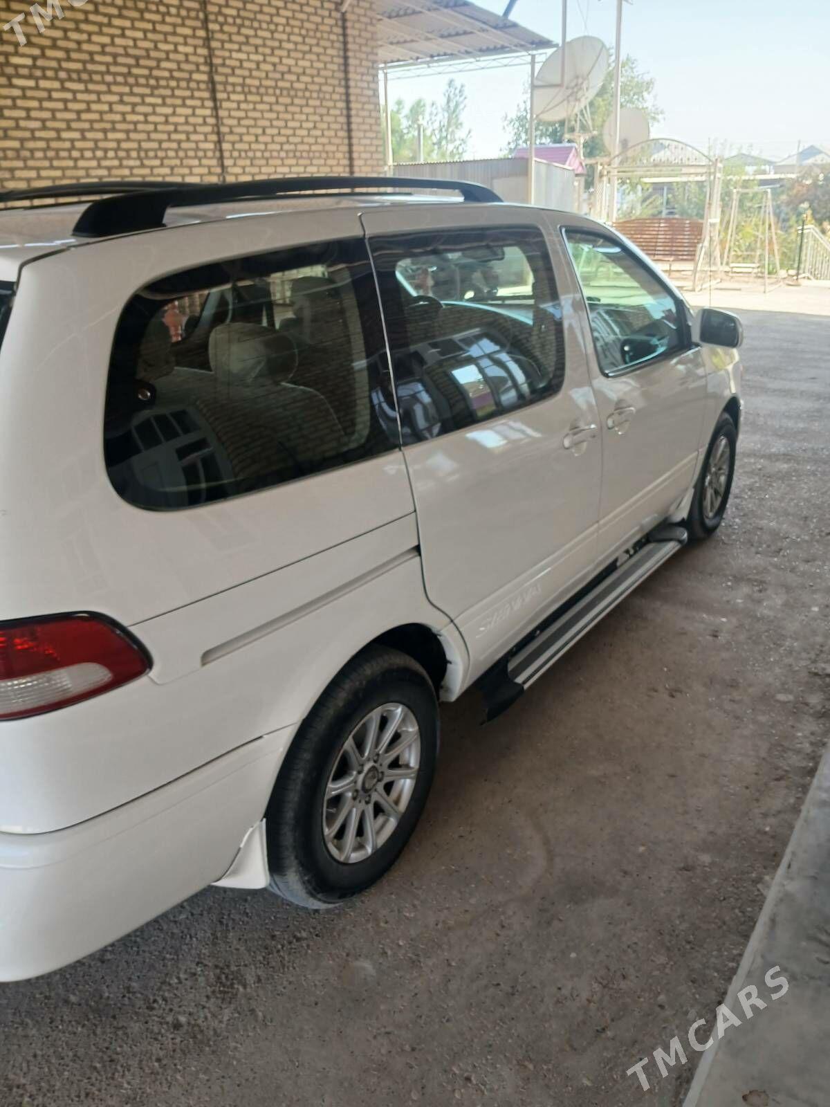 Toyota Sienna 2002 - 165 000 TMT - Мары - img 5