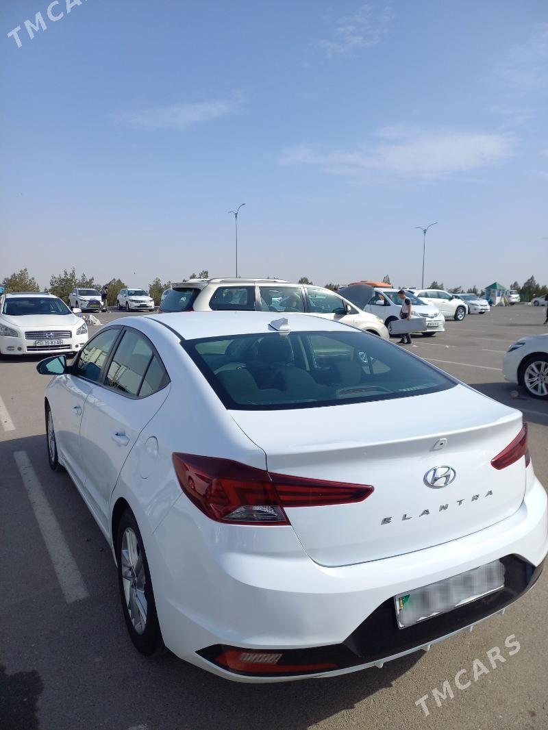 Hyundai Elantra 2020 - 230 000 TMT - Aşgabat - img 4