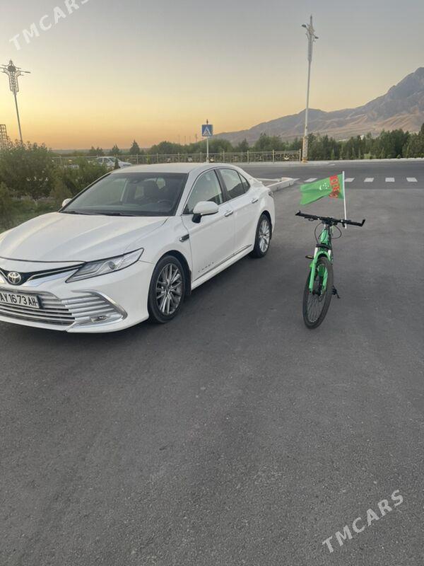 Toyota Camry 2021 - 279 000 TMT - Aşgabat - img 4