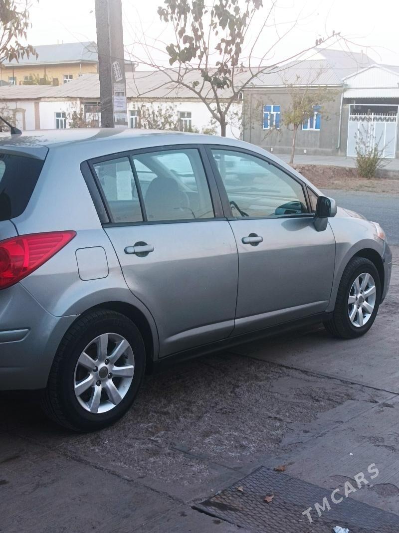 Nissan Versa 2010 - 120 000 TMT - Ýolöten - img 8
