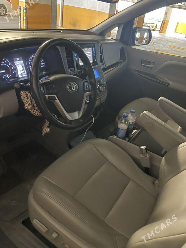 Toyota Sienna 2015 - 385 000 TMT - Ашхабад - img 8