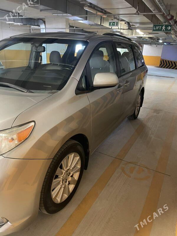 Toyota Sienna 2015 - 385 000 TMT - Ашхабад - img 6