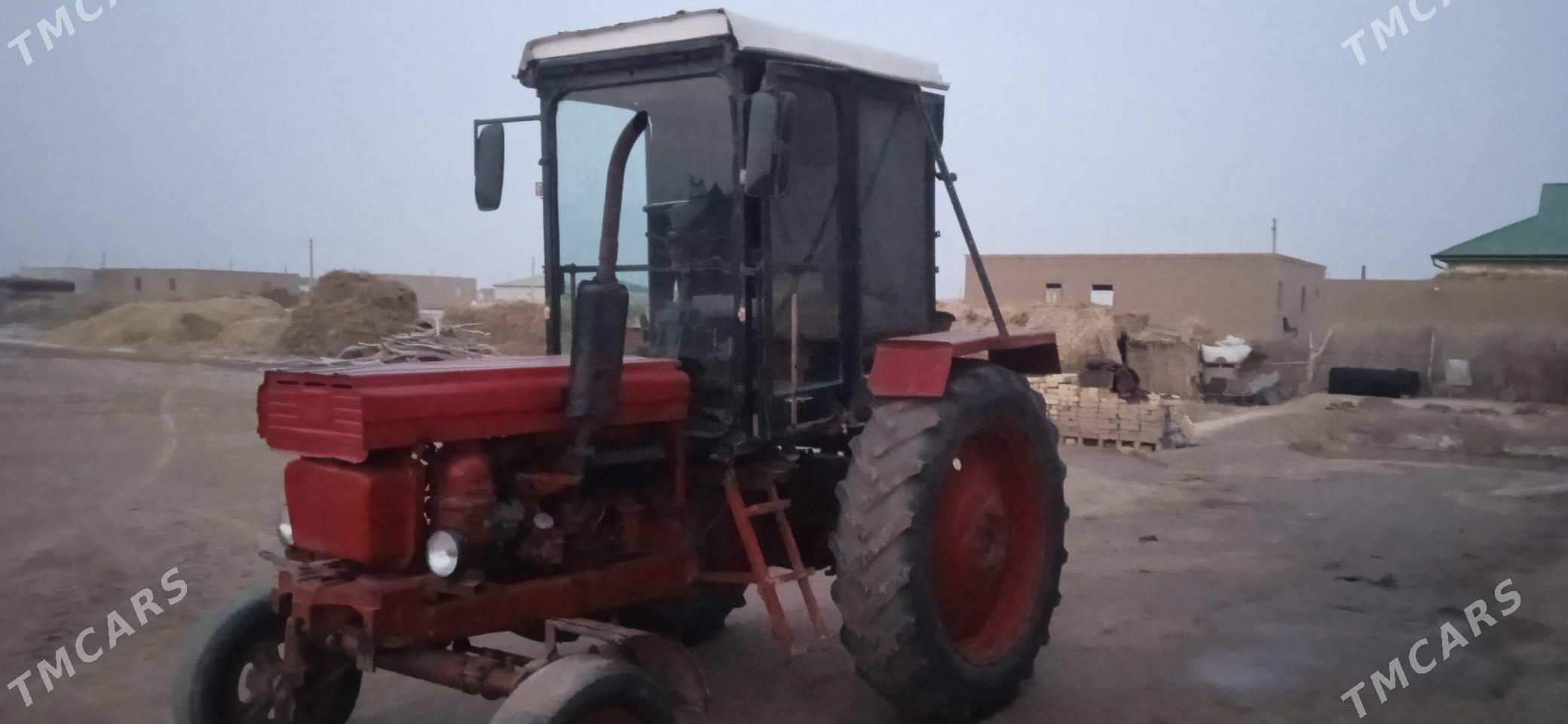 MTZ T-28 1993 - 20 000 TMT - Ruhubelent etraby - img 1