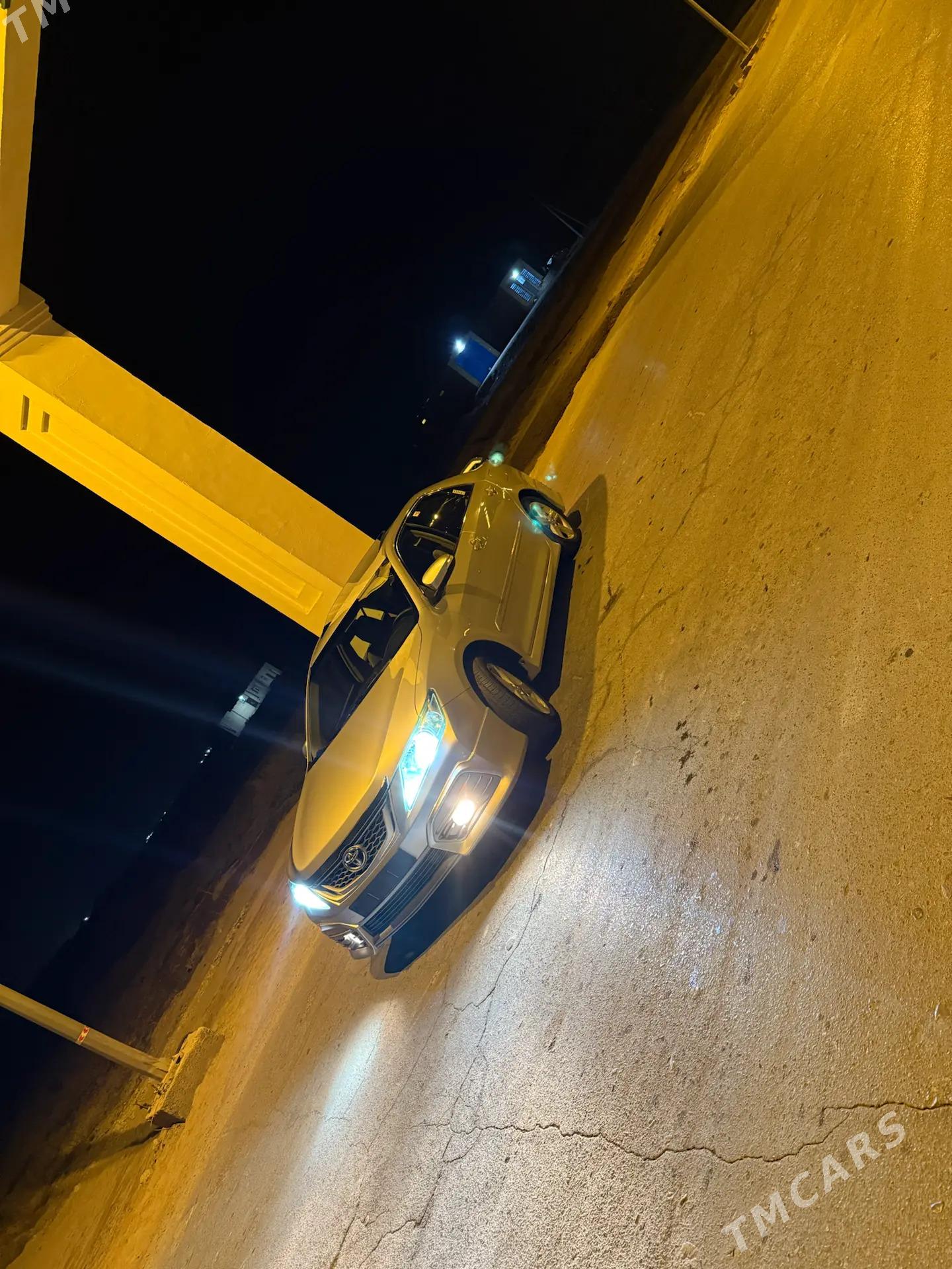 Toyota Aurion 2013 - 380 000 TMT - Darganata - img 5