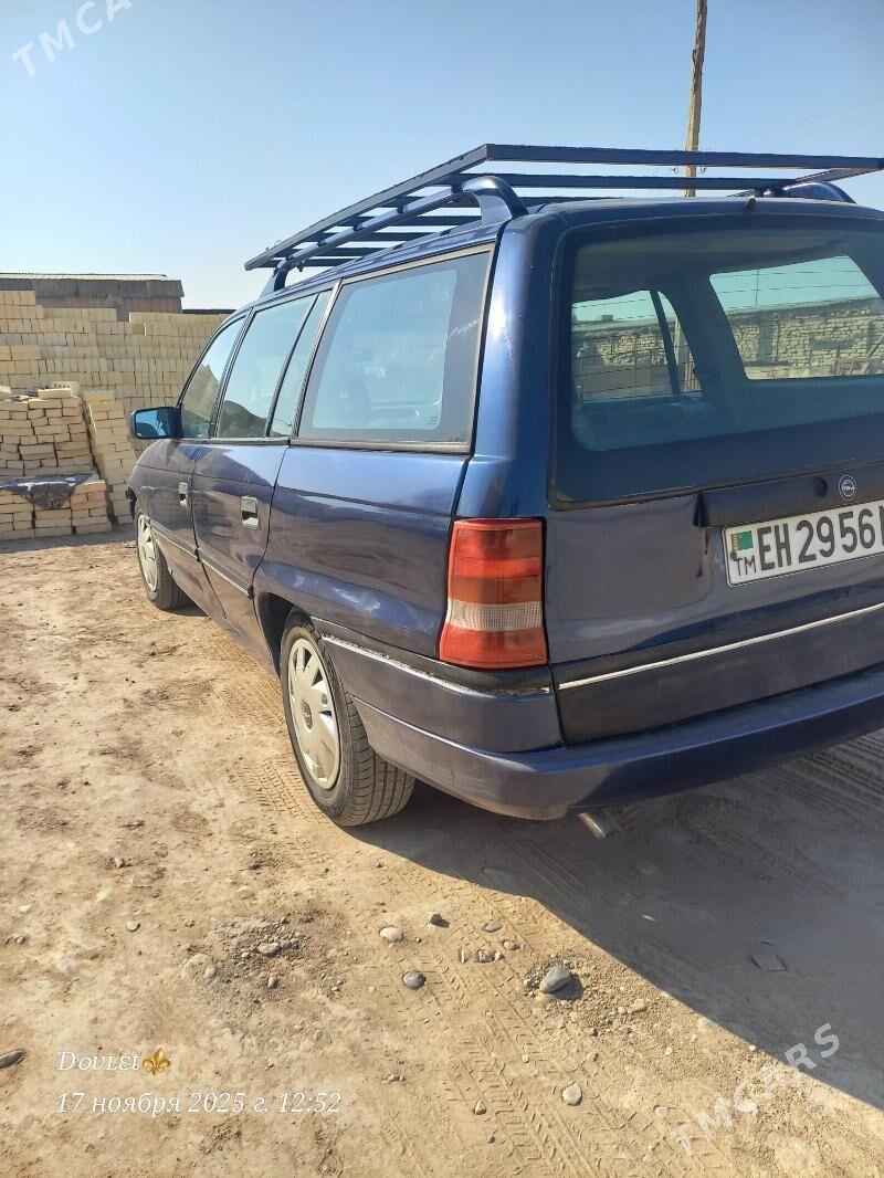 Opel Astra 1992 - 34 000 TMT - Mary - img 4