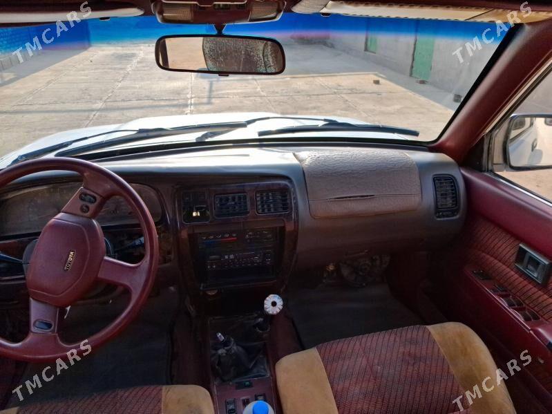 Toyota Hilux 1991 - 50 000 TMT - Bäherden - img 6