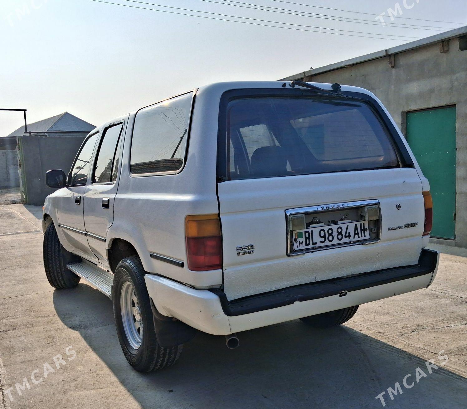 Toyota Hilux 1991 - 50 000 TMT - Bäherden - img 3