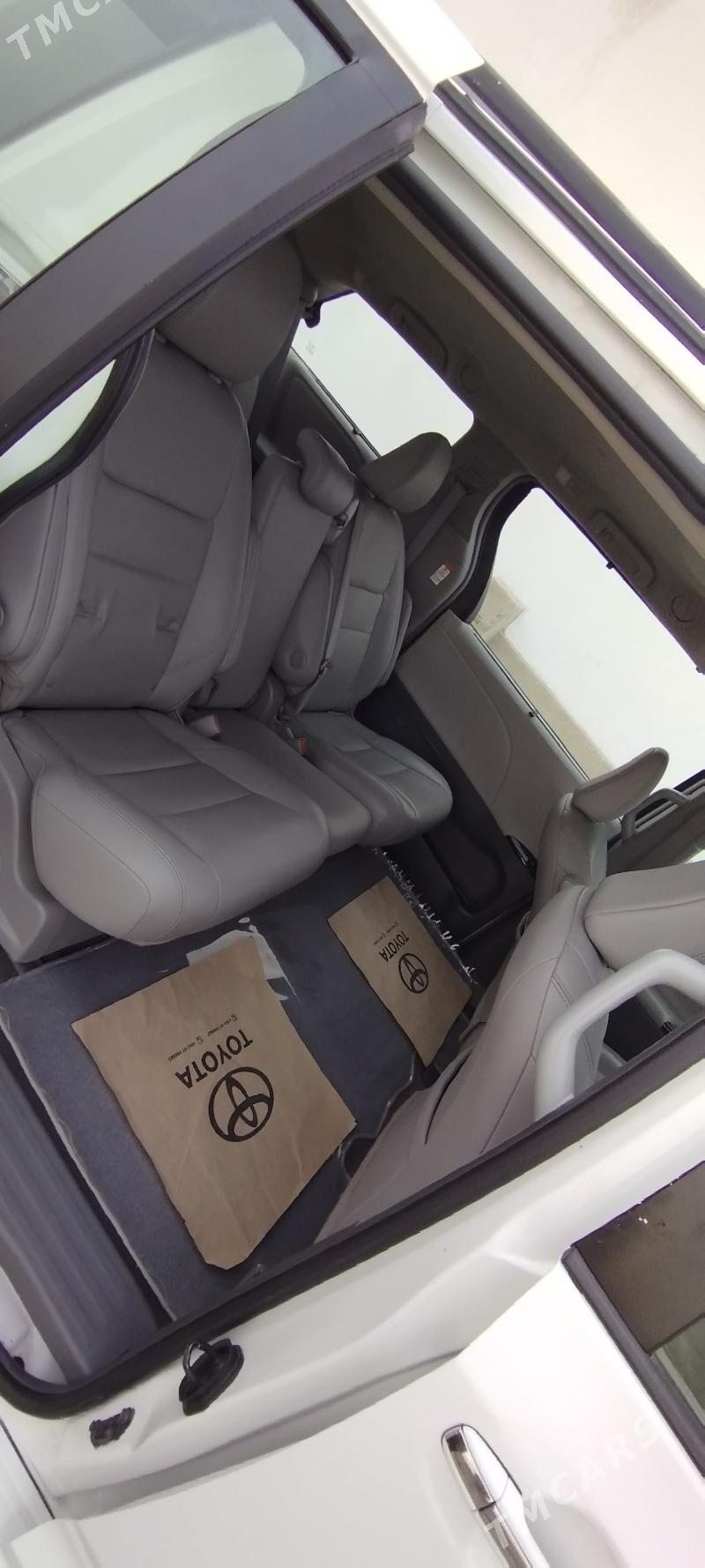 Toyota Sienna 2019 - 420 000 TMT - Дашогуз - img 10