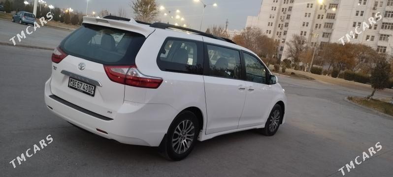 Toyota Sienna 2019 - 420 000 TMT - Дашогуз - img 4