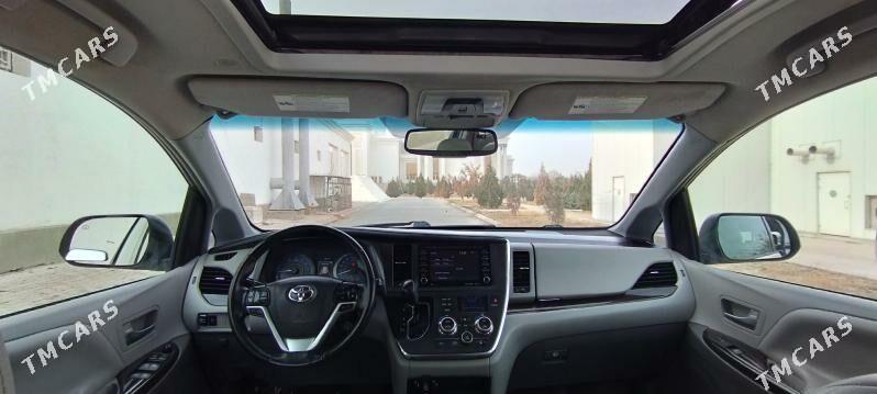 Toyota Sienna 2019 - 420 000 TMT - Дашогуз - img 7