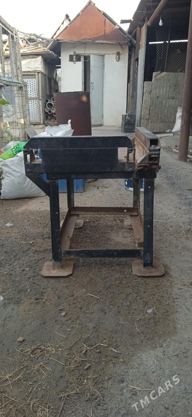 PUROFIL BÜKÝÄN STANOK - Херрикгала - img 2