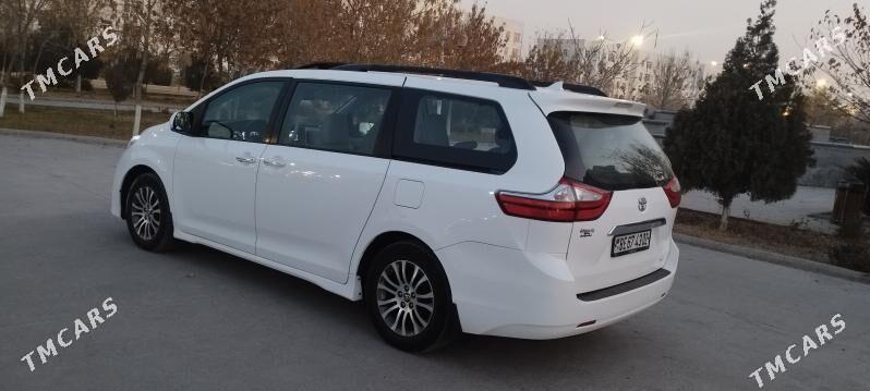 Toyota Sienna 2019 - 420 000 TMT - Дашогуз - img 5
