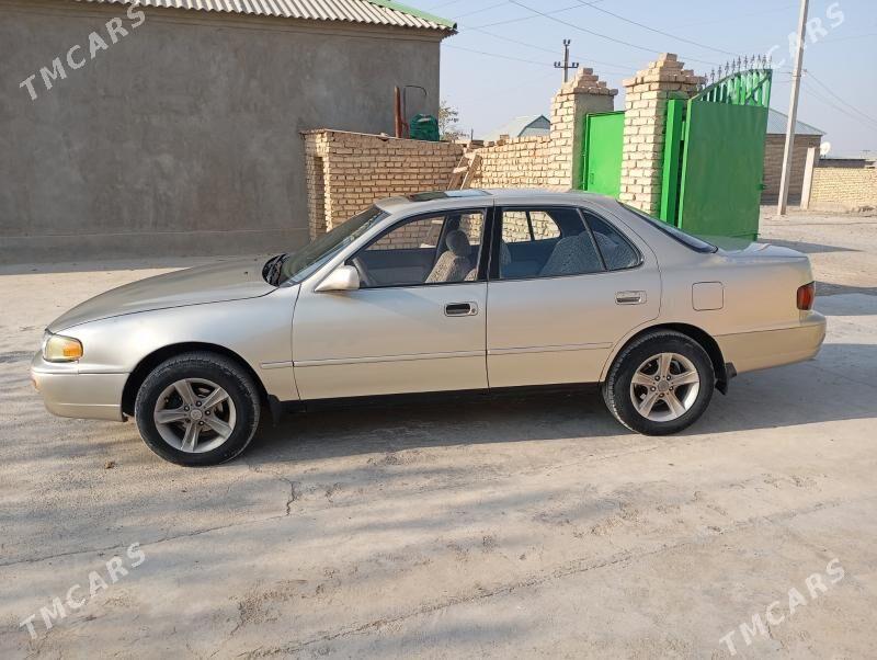 Toyota Camry 1996 - 110 000 TMT - Kaka - img 8