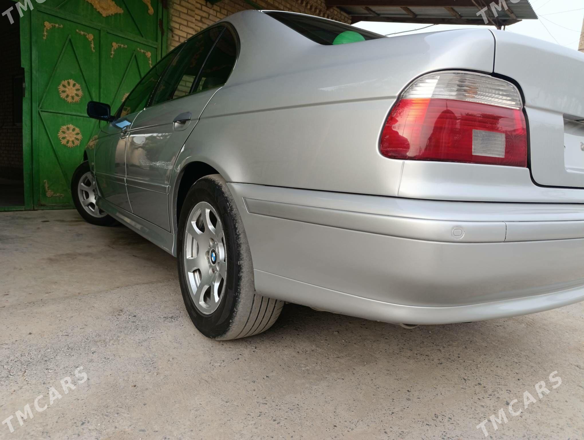 BMW E39 1998 - 89 000 TMT - Türkmenabat - img 7