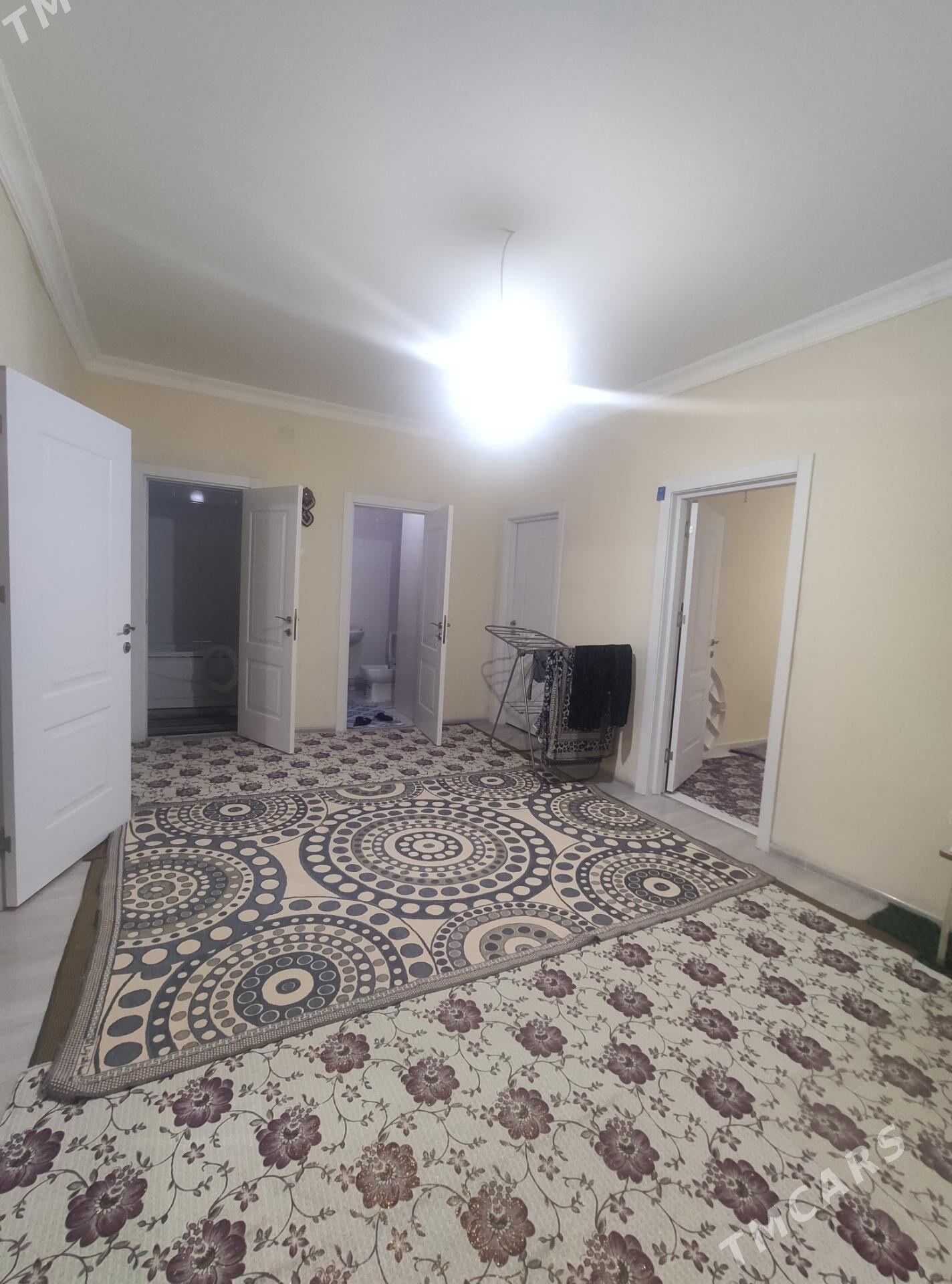 Jemagat 3komnat 3nji etaź - Büzmeýin - img 2