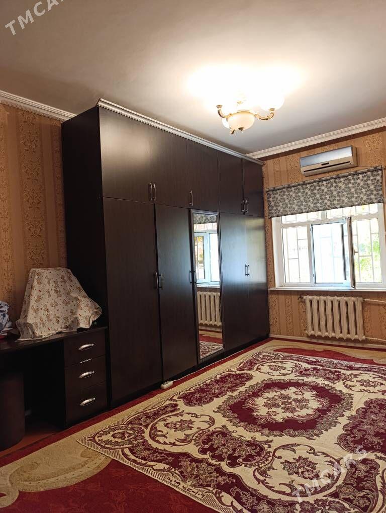 Продается - Гаудан "В" - img 4