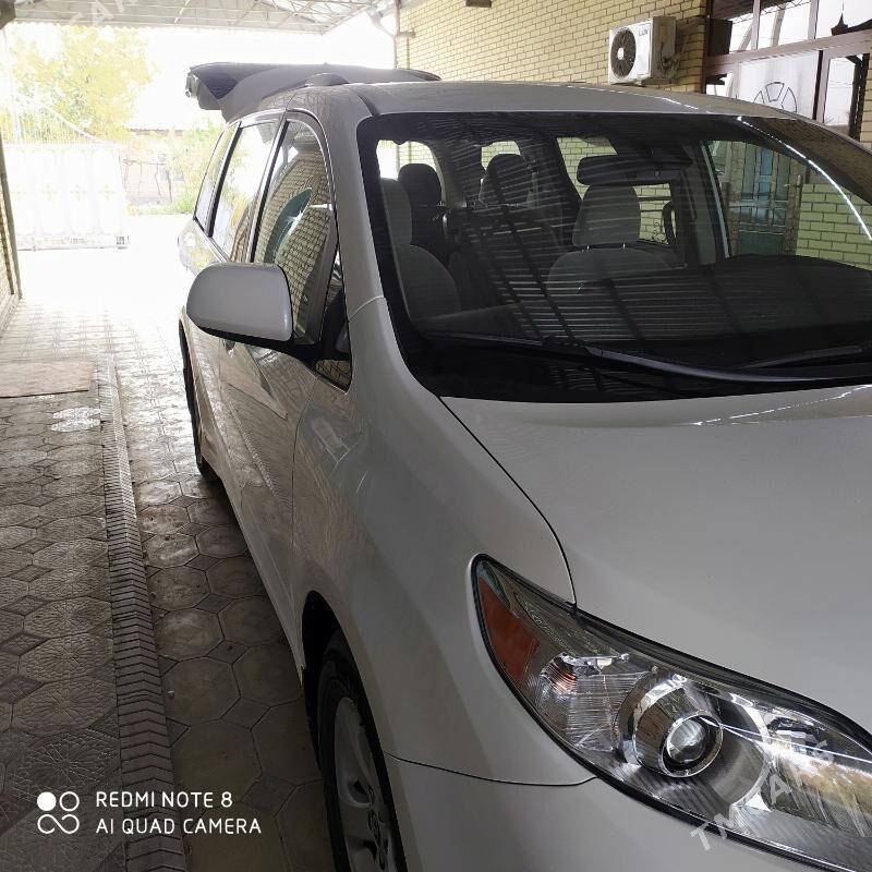 Toyota Sienna 2020 - 398 000 TMT - Векильбазар - img 6