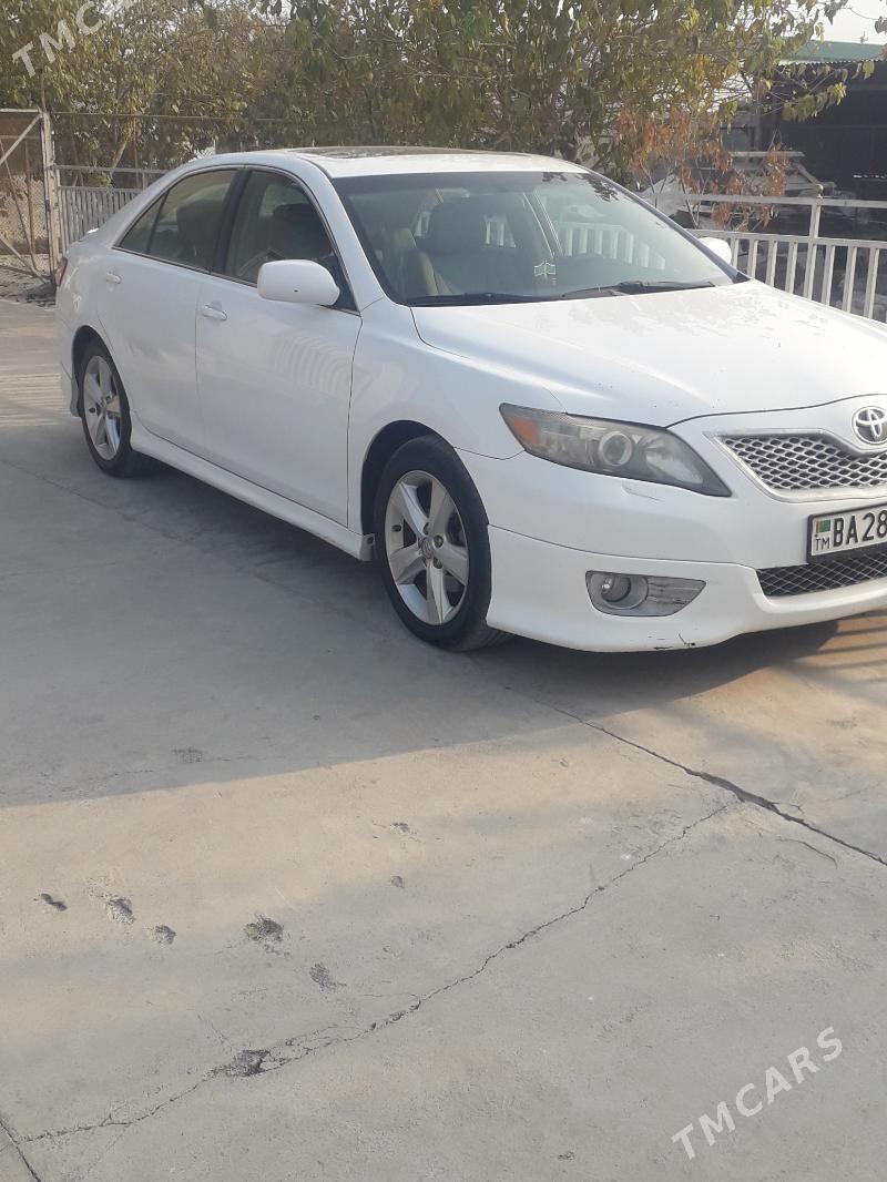 Toyota Camry 2010 - 230 000 TMT - Gökdepe - img 2