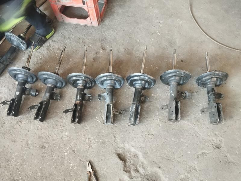 Amartizator camry 18.25 800 TMT - Бедев - img 1