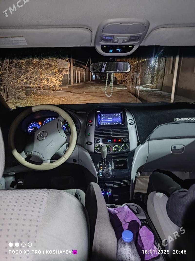 Toyota Sienna 2008 - 245 000 TMT - Гурбансолтан Едже - img 4
