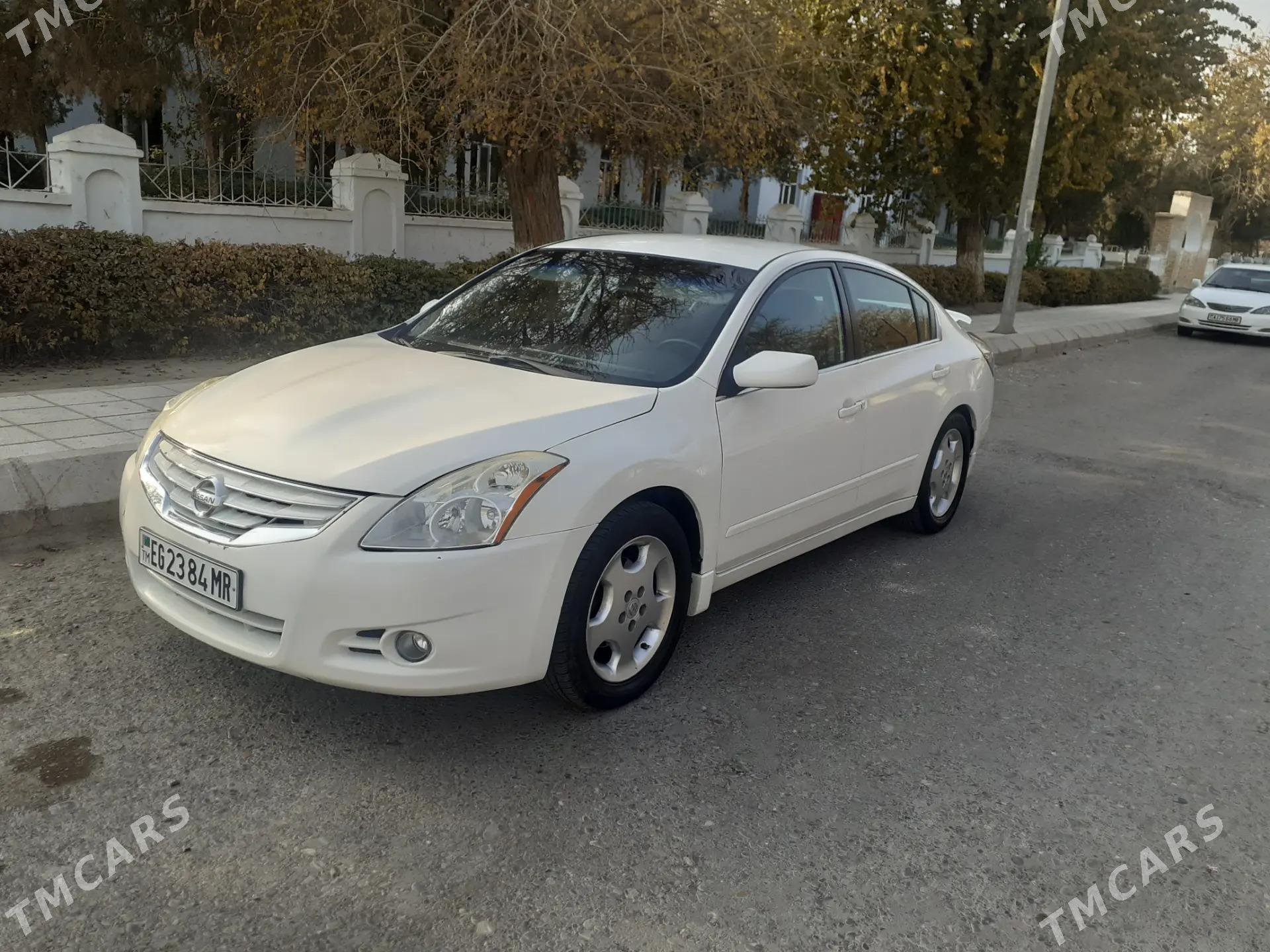Toyota Camry 2010 - 100 000 TMT - Байрамали - img 2