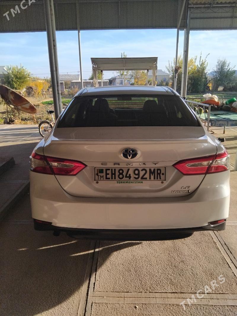 Toyota Camry Hybrid 2020 - 265 000 TMT - Ёлётен - img 2