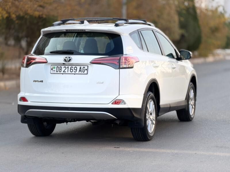 Toyota RAV4 2018 - 295 000 TMT - Aşgabat - img 5