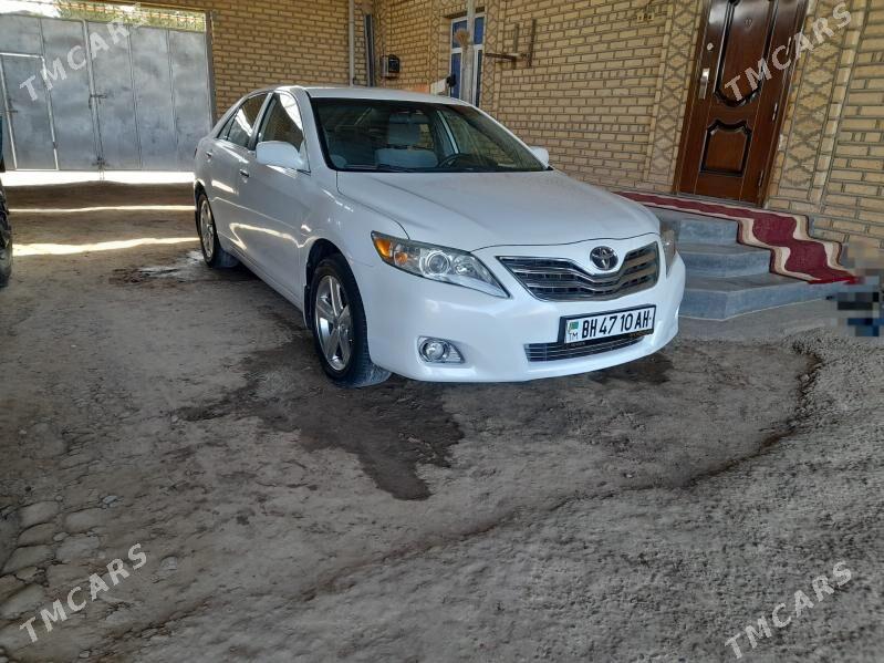 Toyota Camry 2010 - 185 000 TMT - Tejen - img 2