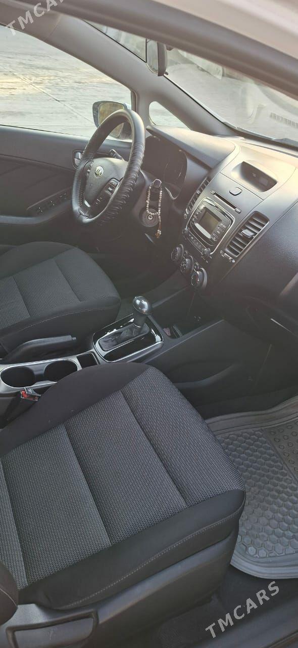 Kia Forte 2018 - 178 000 TMT - Türkmenabat - img 6