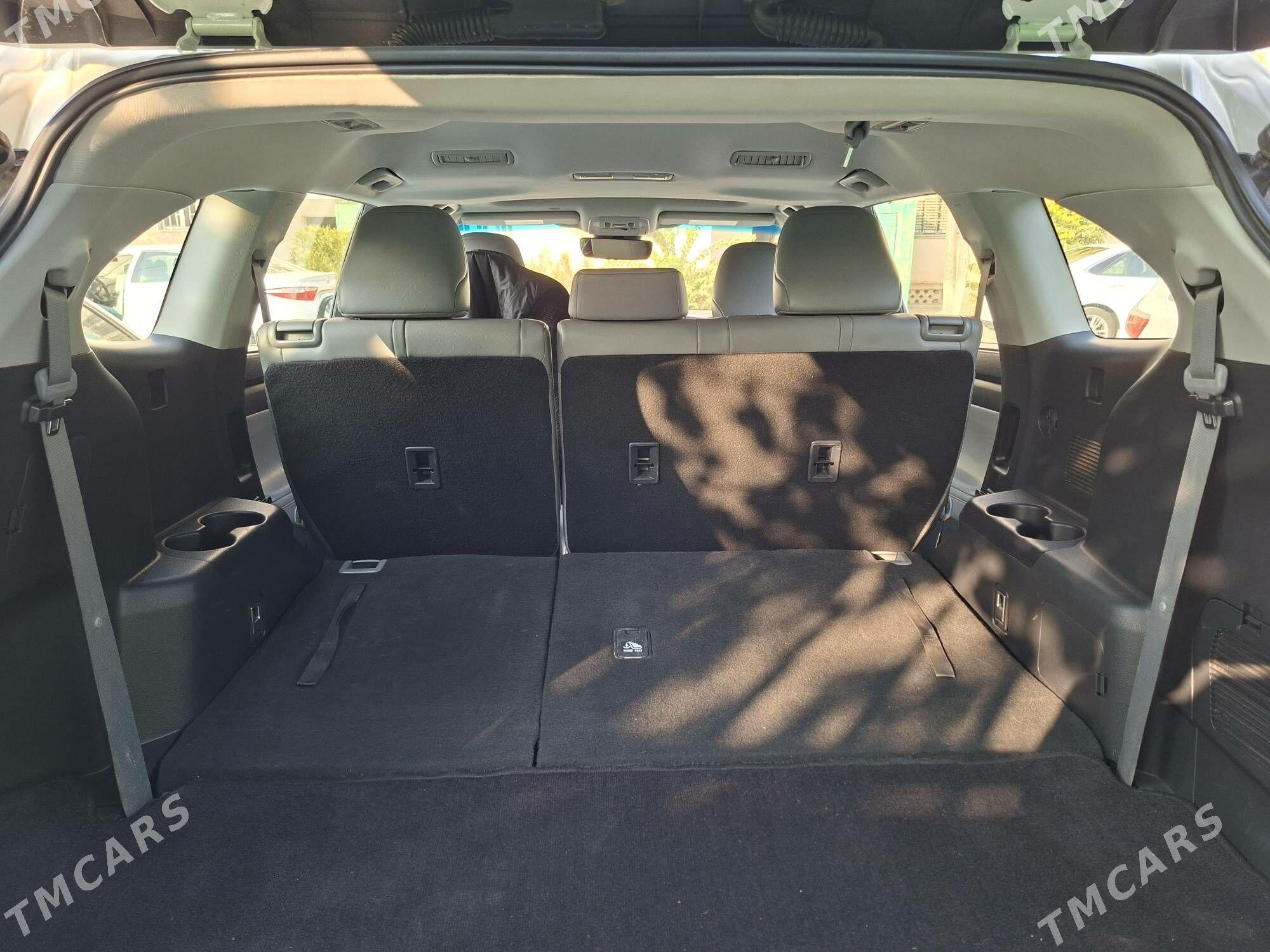 Toyota Highlander 2020 - 550 000 TMT - Aşgabat - img 8