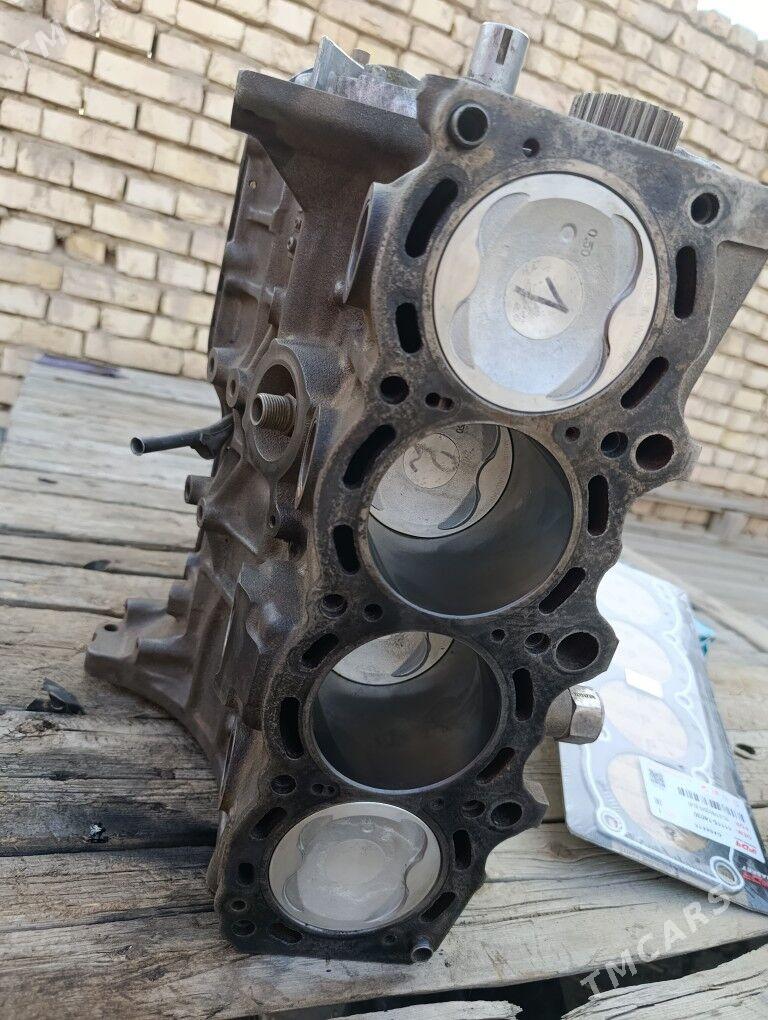 Toyota Corona 1998 - 3 500 TMT - Байрамали - img 7