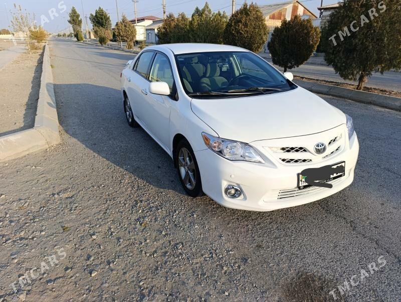 Toyota Corolla 2011 - 200 000 TMT - Gyzylarbat - img 3