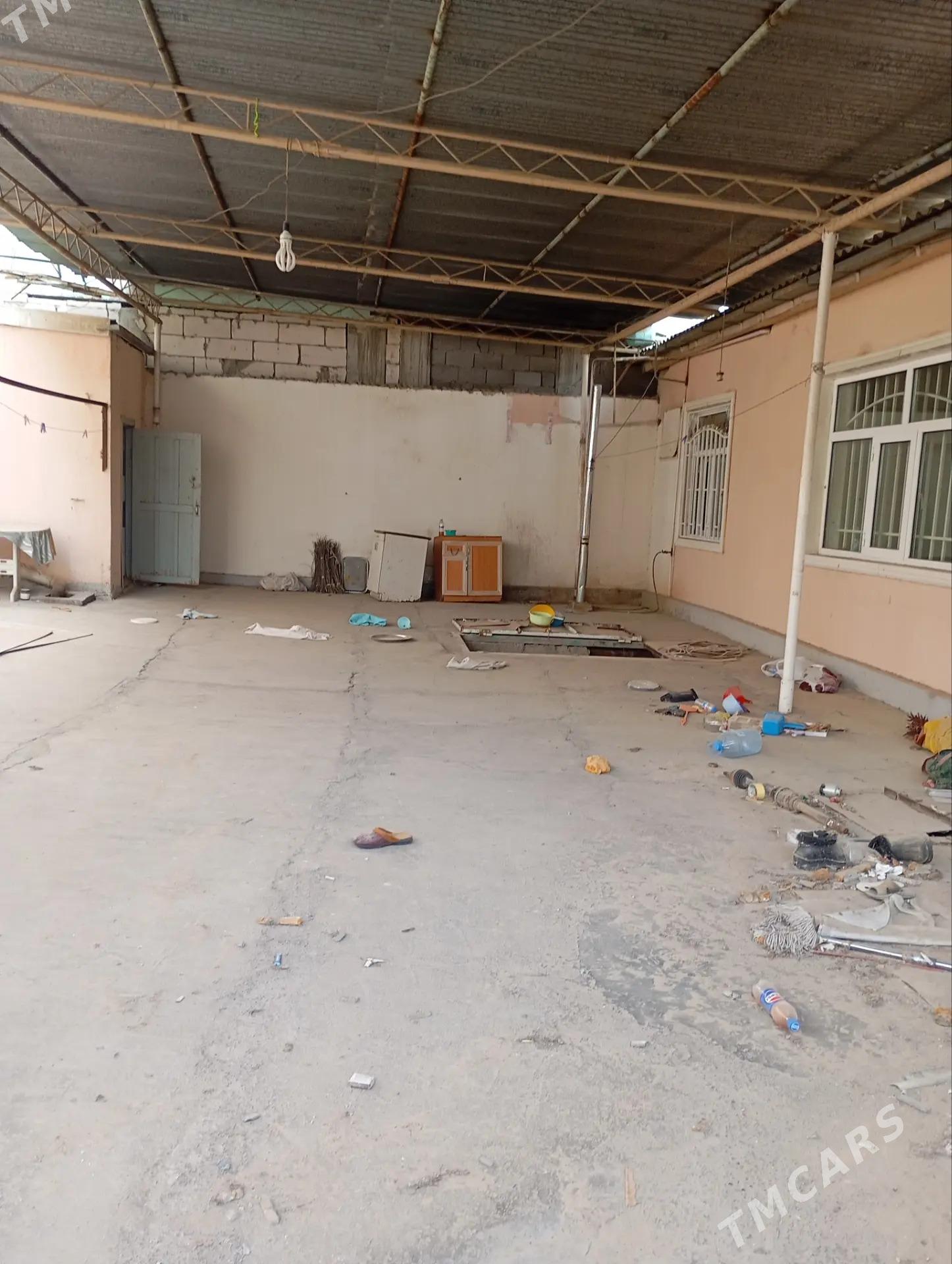 дом цирк - Ашхабад - img 1