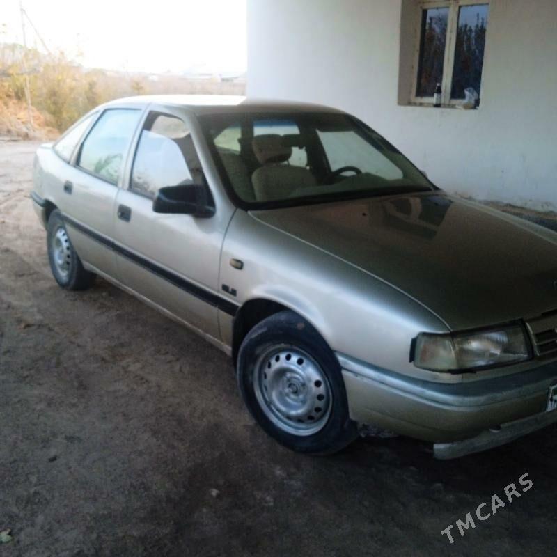 Opel Vectra 1992 - 17 000 TMT - Dostluk - img 3