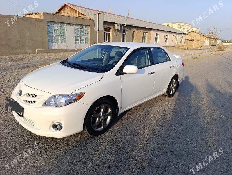 Toyota Corolla 2011 - 200 000 TMT - Gyzylarbat - img 1