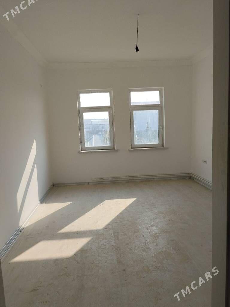 Anew panel 4/3 2 komnat 78m2 - Анев - img 1